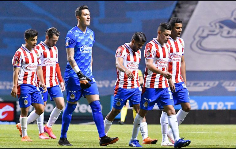 Raúl Gudiño fue una de las figuras de Chivas en la Liguilla del torneo pasado. IMAGO7 / ARCHIVO