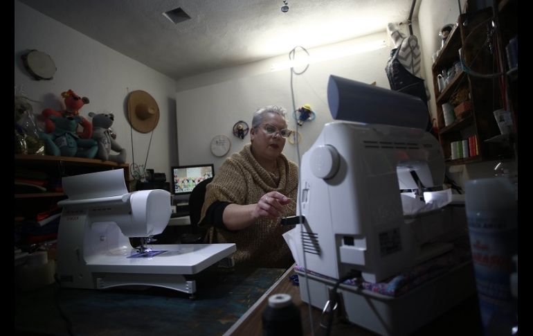 A causa de la pandemia mucha gente no pudo despedirse de sus familiares y necesitan cerrar ese círculo, algo a lo que ayudan los osos. AP/C. Chávez