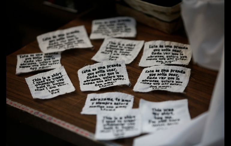 A causa de la pandemia mucha gente no pudo despedirse de sus familiares y necesitan cerrar ese círculo, algo a lo que ayudan los osos. AP/C. Chávez