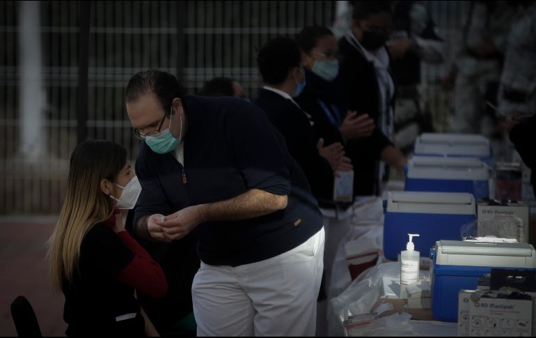 Los 24 mil 375 trabajadores que recibirán la inmunización en esta primera etapa representan alrededor del 20% del personal médico que existe en Jalisco. EL INFORMADOR/ F. Atilano