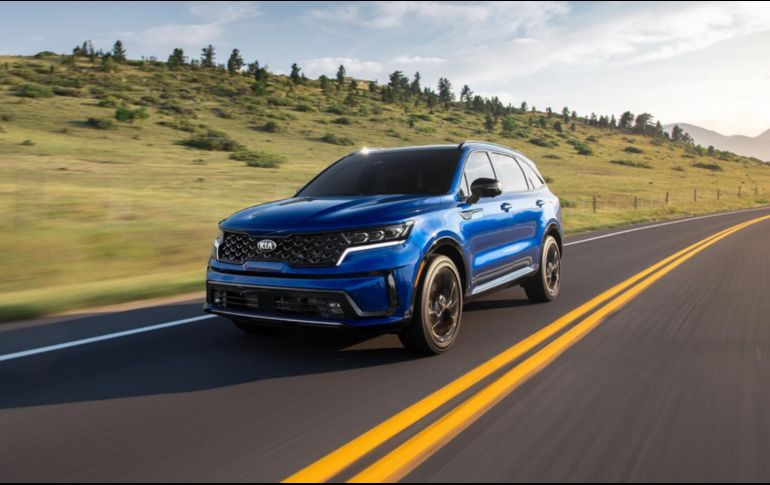 Kia Sorento tiene un nuevo color Pacific Blue para su modelo 2021. ESPECIAL