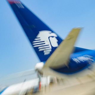 Aeroméxico quiere despedir a 374 sobrecargos