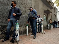 Seis entidades del país registran una ocupación hospitalaria mayor al 70 por ciento. EFE/J. Méndez