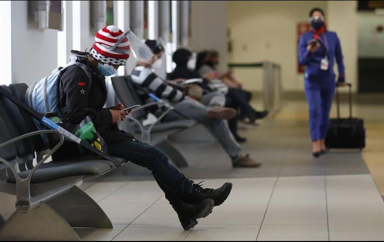 La recuperación de la industria, posible en el segundo trimestre, depende del éxito de la vacunación. EFE/ARCHIVO