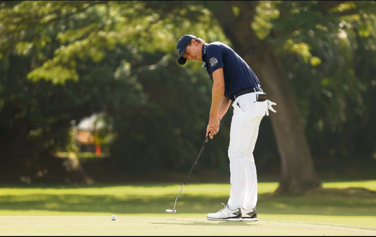 Carlos Ortiz cerró con -3, para un acumulado de -7 en dos rondas. AFP