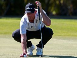 Brendan Steele llega al último día de actividad con ventaja de dos golpes. AP/M. García