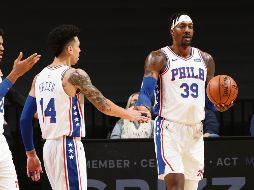 CORTOS. Los 76ers no contaban con los suficientes jugadores para ir a la duela. AFP • J. Murphy