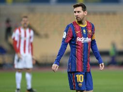 Messi recibió una tarjeta roja por primera vez como jugador del Barcelona, después una agresión sin balón al jugador del Athletic Asier Villalibre. AFP