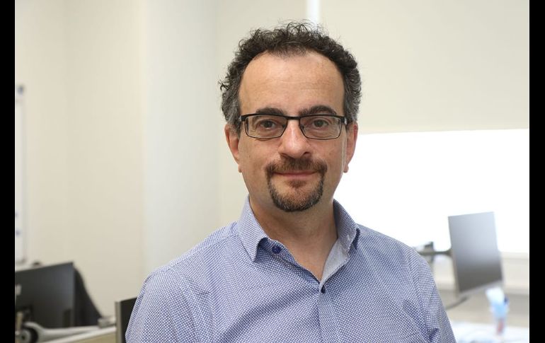 La trayectoria de Jon Benjamin en el ámbito diplomático inició en 1986 dentro del departamento de Desarrollo Internacional como oficial para Pakistán. ESPECIAL