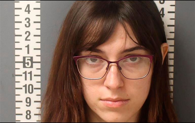 Fotografía cedida por la prisión del condado de Dauphin, Pensilvania, que muestra a Riley June Williams luego de que se entregara voluntariamente. EFE/DAUPHIN COUNTY PRISON