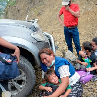 Caravana migrante regresa a Honduras tras represión en Guatemala