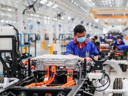 La industria automotriz es el pilar del sector manufacturero mexicano. AFP