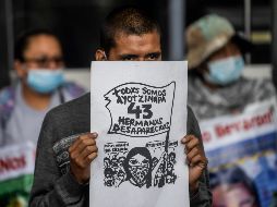 Según un testigo, militares participaron en la operación para detener a los 43 estudiantes de Ayotzinapa, y que después los entregaron a un cártel para su desaparición. AFP/ARCHIVO