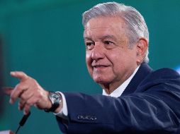 La escritora comentó que le recomendará al Mandatario que ya 