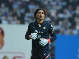 El portero Guillermo Ochoa, al igual que Nicolás Benedetti y Richard Sánchez, son los jugadores que dieron positivo a COVID-19 tras enfrentarse al Monterrey. Imago7