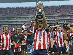 Pasa coronarse en el torneo Clausura 2017, Chivas echó mano de nueve jugadores formados en otros clubes. IMAGO7