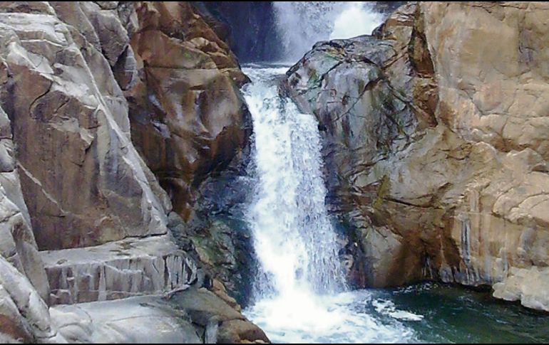 CASCADA EL SALTO DE MINATITLÁN. Una joya hidrológica.