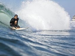 HOLA A LA OLA. Colima ofrece playas magníficas para los amantes del surf.