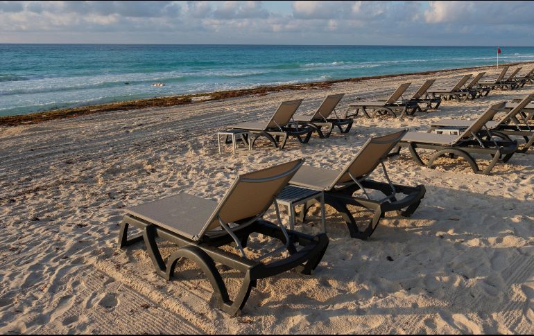 El sector hotelero ha sido uno de los más golpeados en México por la contingencia sanitaria ante la fuerte caída en la afluencia turística. AP/ARCHIVO