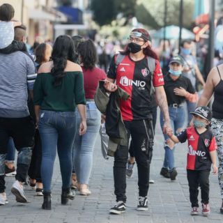 COVID-19 en Jalisco: Ignoran botón de emergencia y acuden al centro de Guadalajara