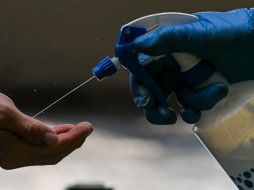 Un análisis de la FDA a geles antibacteriales importados de México encontró que 84% de las muestras no cumplían con las regulaciones de la agencia. NTX/ARCHIVO
