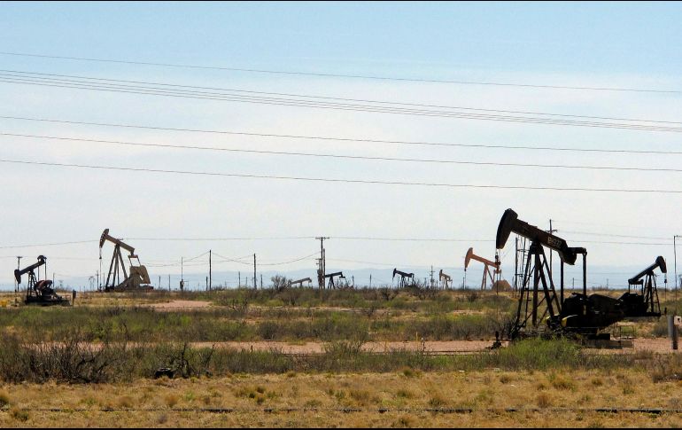 Grupos de la industria petrolera condenan la iniciativa, afirmar que Biden ya ha eliminado miles de empleos asociados al gas y el petróleo al cancelar el oleoducto Keystone X. AP/J. Clausing