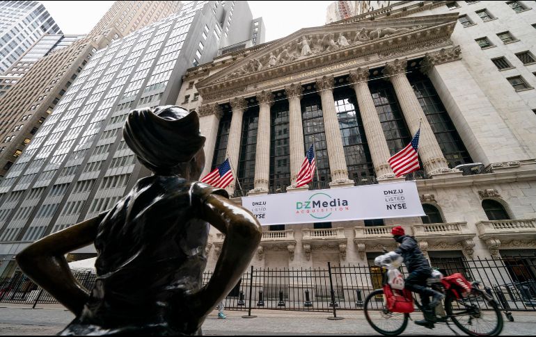 El foro WallStreetBets de Reddit, donde los usuarios se jactan de sus hazañas o de sus problemas bursátiles con memes y bromas atrevidas, ha sido la herramienta principal para este movimiento sin precedentes. AP / ARCHIVO