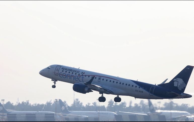 Aeroméxico prometió que seguirá operando, ofreciendo servicios a sus clientes e implementado los ajustes necesarios ante la crisis. EFE/ARCHIVO
