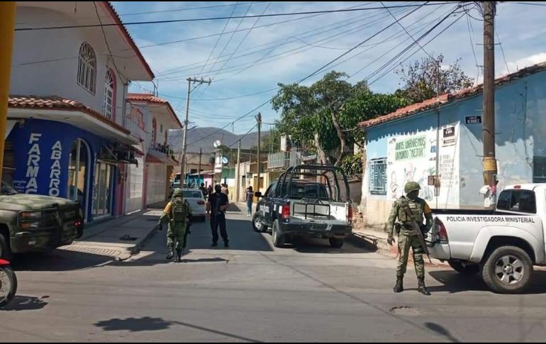 El autolavado está ubicado entre las calles Herlinda García y Benito Juárez. TWITTER/@Ernesto99169114