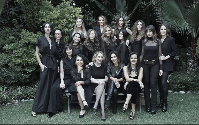 “Las fabulosas” es publicado por editorial Océano. ESPECIAL/U. Santana