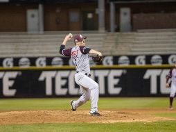 Anthony Vázquez ganó el juego después de seis entradas de labor, en las que ponchó a cinco y permitió siete hits y una carrera. TWITTER/Liga_Arco