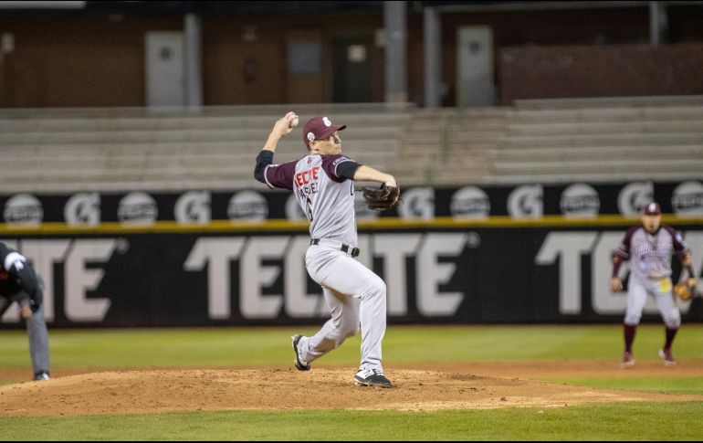 Anthony Vázquez ganó el juego después de seis entradas de labor, en las que ponchó a cinco y permitió siete hits y una carrera. TWITTER/Liga_Arco
