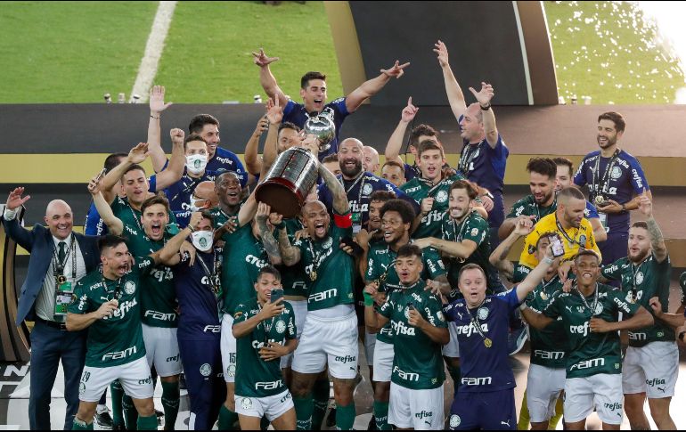 El Verdao, que había sido campeón de la Libertadores en 1998, acabó con el sueño del Santos de sumar su cuarto título de la Libertadores. AP / S. Izquierdo