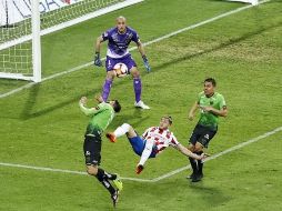 Chivas no ha encontrado la llave para llegar con peligro al área rival. IMAGO7/E. Müllen