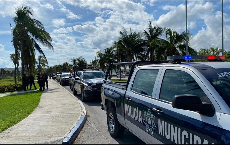 El turista se retiró voluntariamente, sin que ninguna autoridad haya informado si dio seguimiento a su paradero o estado. TWITTER / @PoliciadeCancun