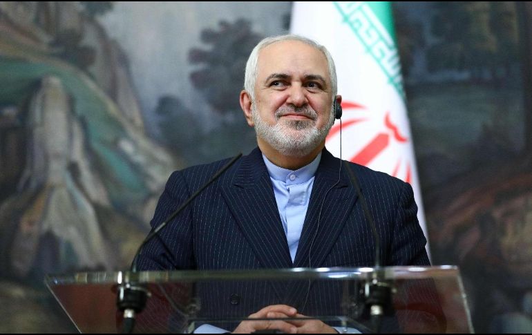 “Claramente puede haber un mecanismo para sincronizar el regreso de los dos países al acuerdo o para coordinar lo que se puede hacer”, agregó Javad Zarif. AFP