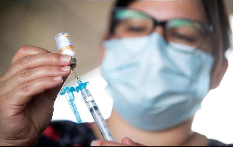 Fernando Petersen, secretario de Salud Jalisco, resalta que la estrategia estatal no sustituye el Plan de Vacunación nacional, sino que es un refuerzo. EFE/J. Alves