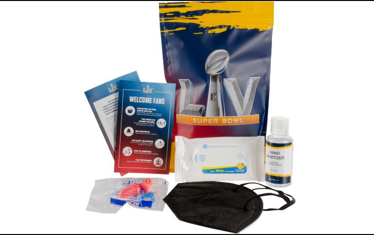 El paquete que será distribuido y cuyo uso será obligatorio en las tribunas contiene mascarilla, gel para manos y un protocolo impreso para los asistentes. TWITTER / @NFLprguy