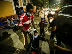 El domingo fue la primera vez que entregaron 130 paquetes de alimentos. EL INFORMADOR/F. Atilano