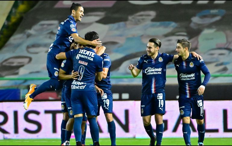 Con los tres puntos que consiguieron ayer, Chivas cortó una gran racha de los Panzas Verdes, pues León tenía más de dos años sin perder un juego de temporada regular en casa. IMAGO7