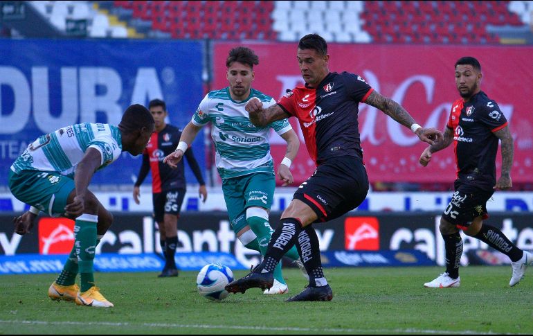 De cara al partido frente a Pachuca, Cocca comentó que el desafío de Atlas es mejorar la actuación que tuvieron en su partido anterior contra Santos, y esperan enfrentarse a la mejor versión de los Tuzos. IMAGO7