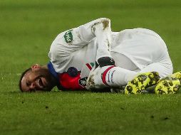 Neymar sufrió la lesión a causa de una dura entrada que recibió en la noche del miércoles durante un partido de la Copa francesa contra el Caen. EFE / C. Petit Tesson