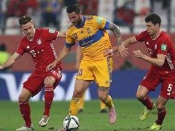 El VAR hizo acto de presencia por segunda vez en el partido y se cambió la decisión para validar el tanto que tiene con ventaja a los alemanes tras los primeros 65 minutos. AP