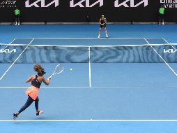 Naomi Osaka se sobrepuso a dos puntos para partido en contra en el tercer set. AFP/W. West