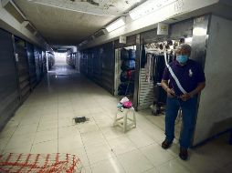 LUCHA. De los 337 locales que hay Plaza Guadalajara, ubicada en el Centro tapatío, este medio observó que ayer se mantenían abiertos alrededor de 10. EL INFORMADOR • F. Atilano