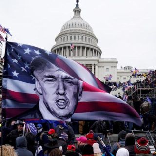 Congresista demócrata demanda a Donald Trump por el asalto al Capitolio