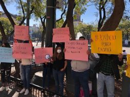 Un grupo de pobladores del municipio se manifestaron frente al Congreso para pedir que se sancione al alcalde. Cortesía