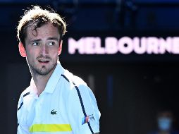 ESPERA RIVAL. El próximo rival de Medvedev se conocerá tras la conclusión del partido que enfrentará este miércoles al español Rafael Nadal (2) con el griego Stefanos Tsitsipas (5).  EFE