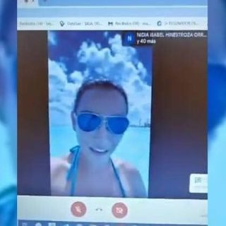 Captan a alumna colombiana tomando clases... ¡desde Cancún!