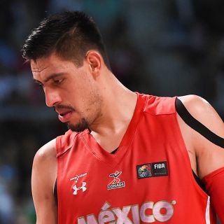 Gustavo Ayón encabeza la convocatoria